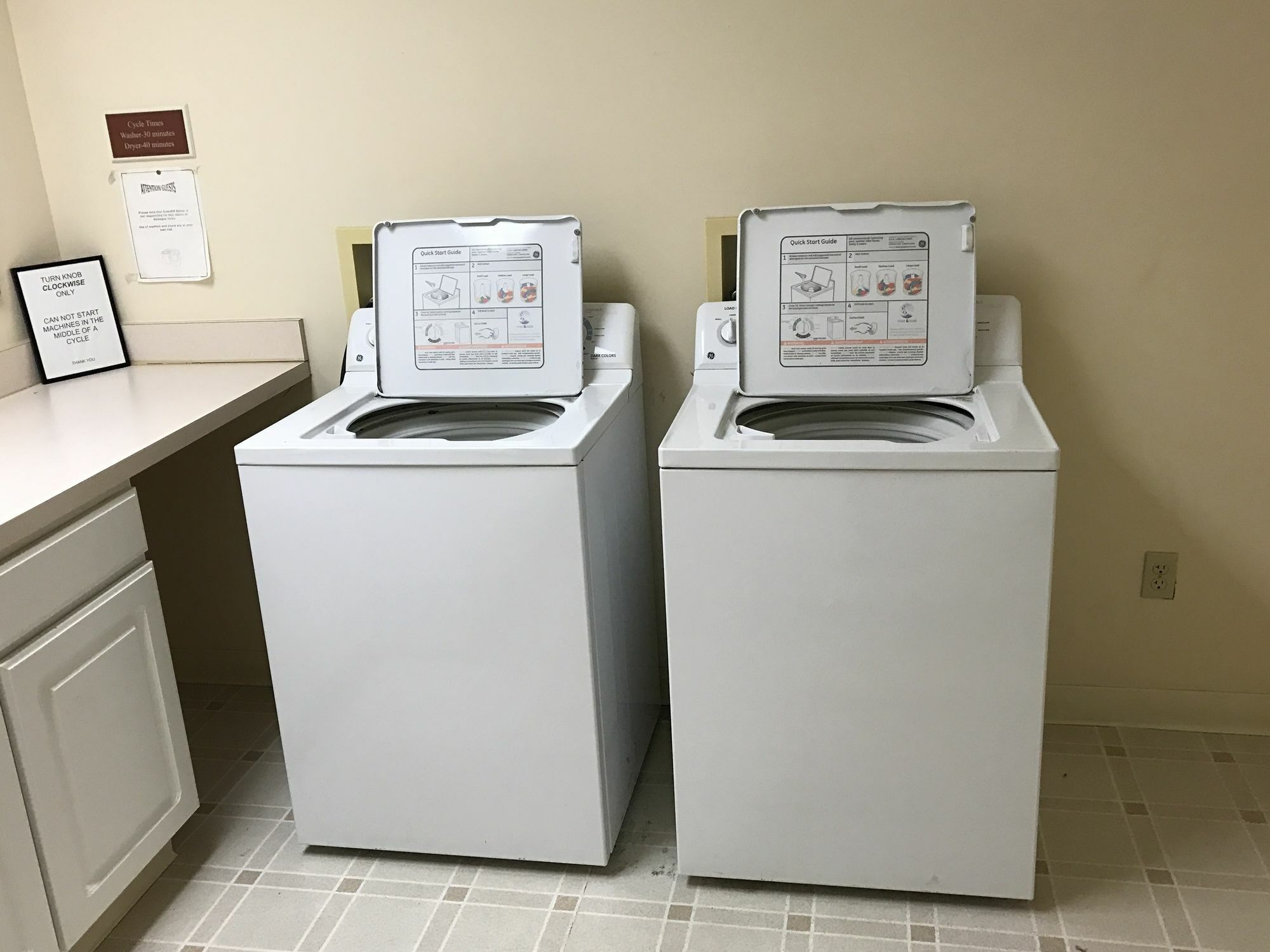 Cresthill Suites Suny University Albany Eksteriør billede